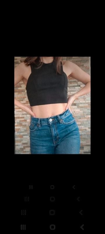 Crop top noir avec détails dentelle Vera et Lucy taille S