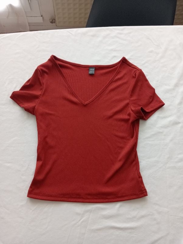T shirts S