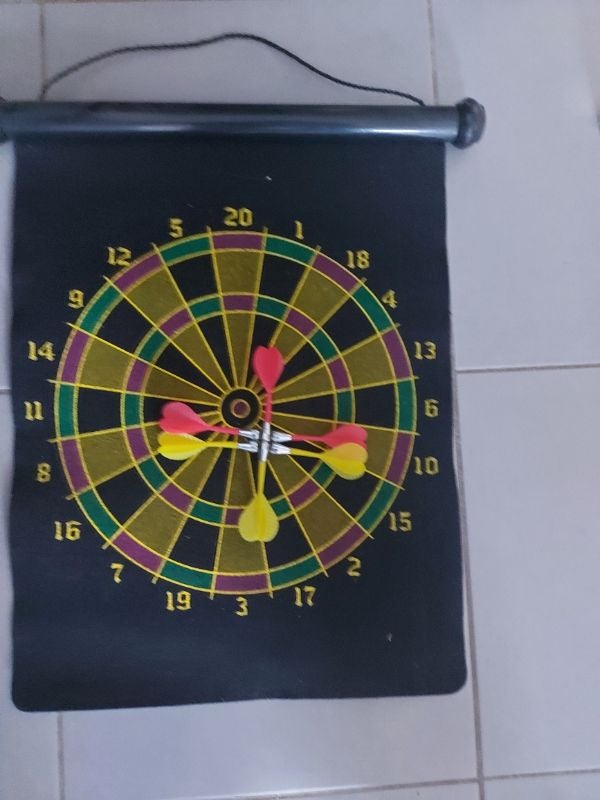 Jeu de fléchettes magnétiques