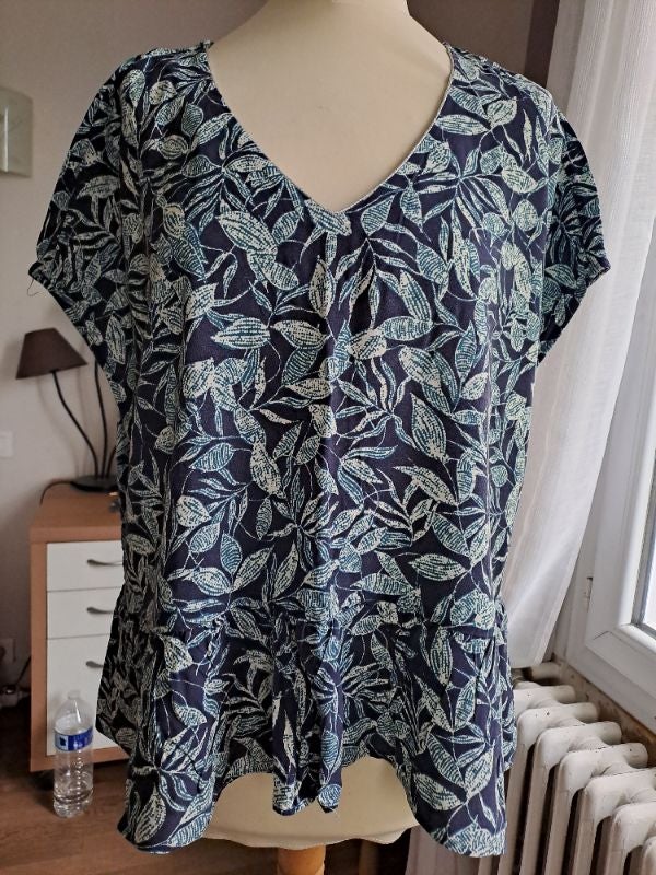 blouse bleue marine fleurie breal 46