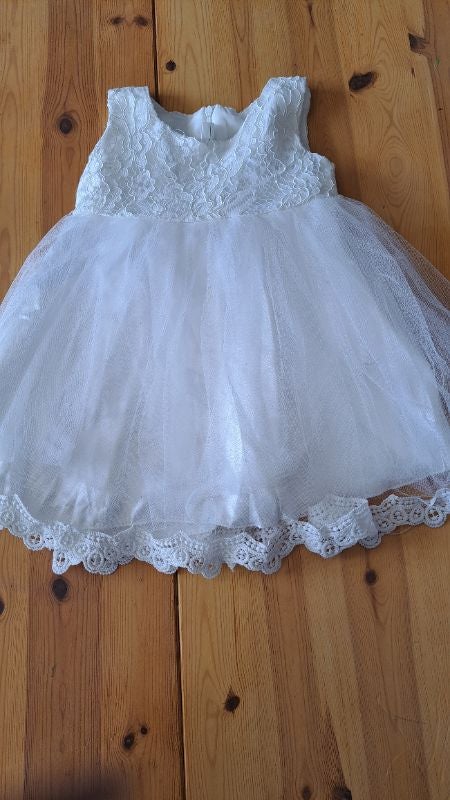 Robe dentelle et tulle