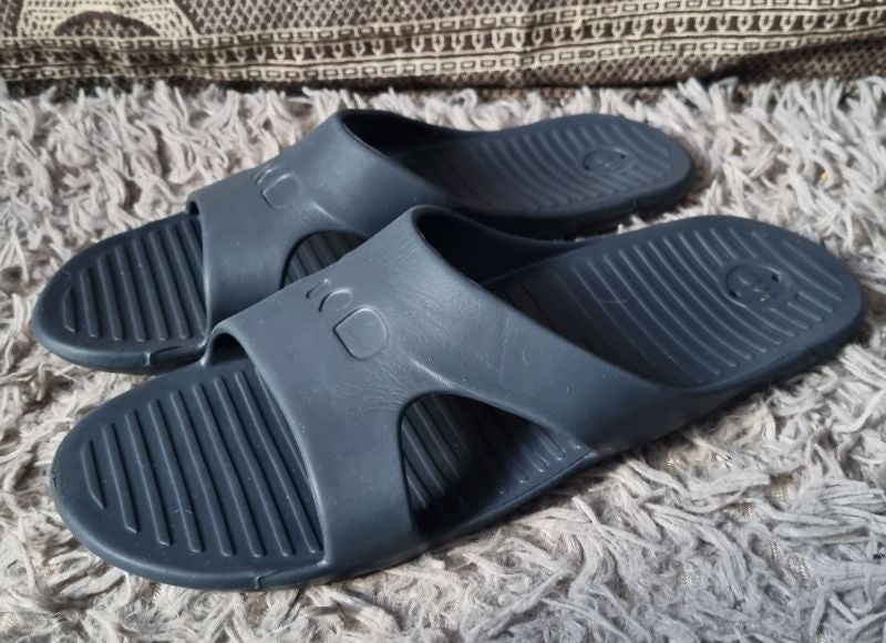 Sandales de plage grise 43-44