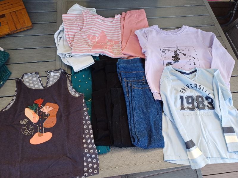 Lot vêtements fille